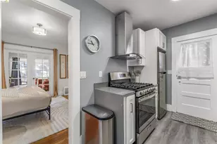 2421 Hilgard Ave, Berkeley, CA 94709 - Photo 8