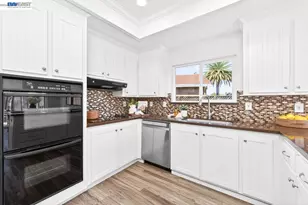 3921 Alma Ct, Pleasanton, CA 94588 - Photo 14