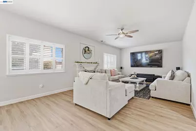 763 Grafton St, Manteca, CA 95337 - Photo 16