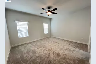 1422 Salamanca Ave, Hayward, CA 94544 - Photo 12