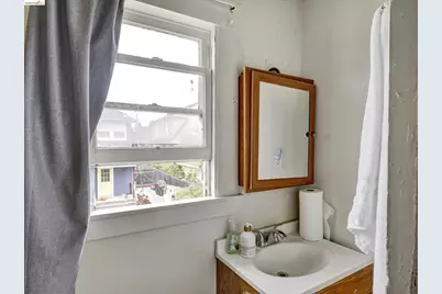 820 52nd St, Oakland, CA 94608 - Photo 24