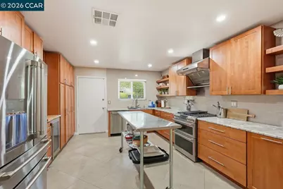 204 Miramonte Dr, Moraga, CA 94556 - Photo 36