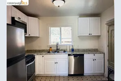 230 Cleaveland Rd, Pleasant Hill, CA 94523 - Photo 8