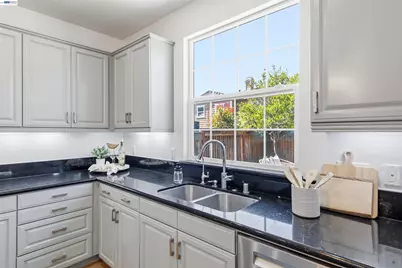 4978 Houlton Ct, Dublin, CA 94568 - Photo 8