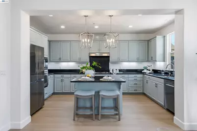 4978 Houlton Ct, Dublin, CA 94568 - Photo 6