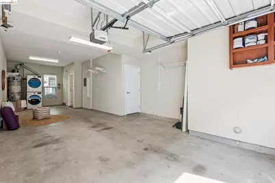61 Glashaus Loop, Emeryville, CA 94608 - Photo 34