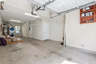 61 Glashaus Loop, Emeryville, CA 94608 - Photo 34