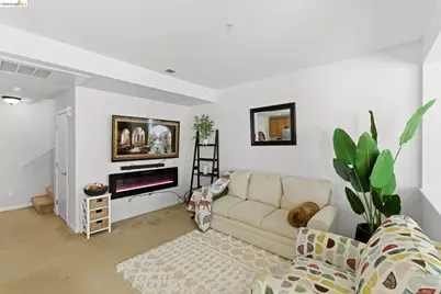 88 E 6th St #313, Pittsburg, CA 94565 - Photo 4