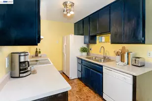 247 Capitol Ave, San Jose, CA 95127 - Photo 16