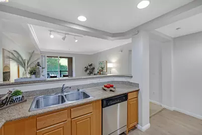 2220 Gellert Blvd #4303, South San Francisco, CA 94080 - Photo 6