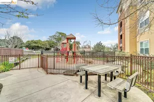 2220 Gellert Blvd, South San Francisco, CA 94080 - Photo 22