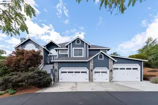 228 Stowring Rd, Petaluma, CA 94952 - Photo 2