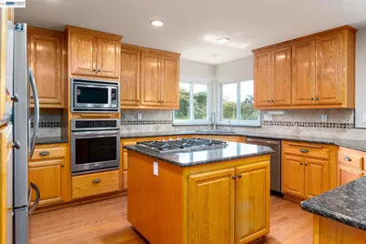 228 Stowring Rd, Petaluma, CA 94952 - Photo 10