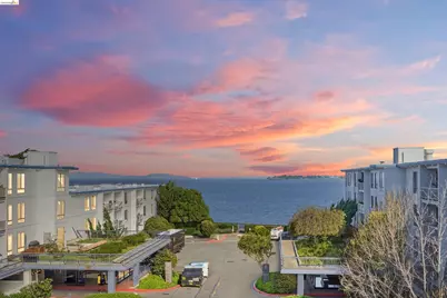 6 Commodore Dr #C450, Emeryville, CA 94608 - Photo 16