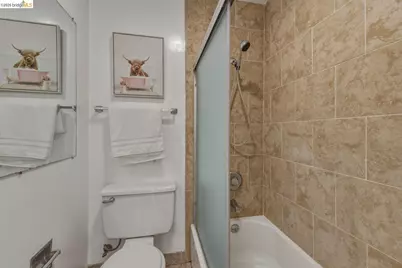 6 Commodore Dr #C450, Emeryville, CA 94608 - Photo 24