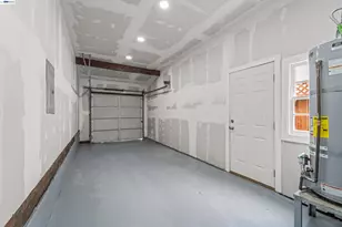 24 Lawrence Ave, Antioch, CA 94509 - Photo 32