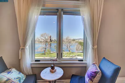 2038 Lakeshore Ave, Oakland, CA 94606 - Photo 30