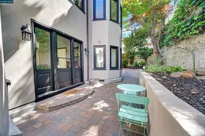 2038 Lakeshore Ave, Oakland, CA 94606 - Photo 46