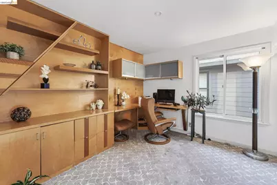 4963 Stoneridge Ct, Oakland, CA 94605 - Photo 32