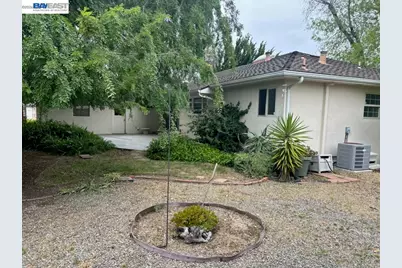 38125 Logan Dr, Fremont, CA 94536 - Photo 8