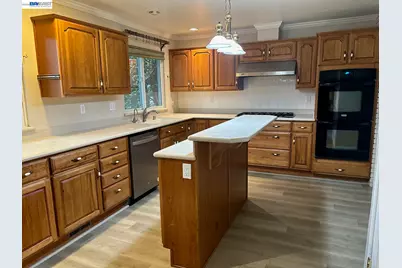 38125 Logan Dr, Fremont, CA 94536 - Photo 4