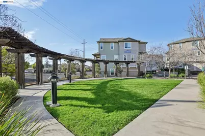 3933 Portola Cmn #1, Livermore, CA 94551 - Photo 28