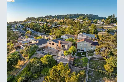341 Rishell Dr, Oakland, CA 94619 - Photo 56