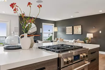 341 Rishell Dr, Oakland, CA 94619 - Photo 16