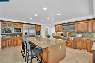 367 Mt Washington Way, Clayton, CA 94517 - Photo 14