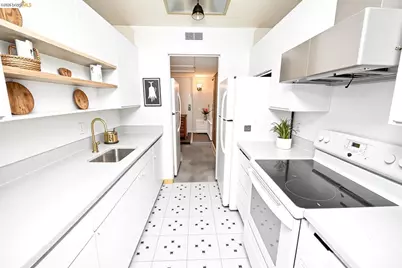 330 Civic Dr #301, Walnut Creek, CA 94596 - Photo 16