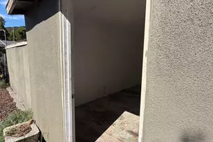 4058 Edwards Ave, Oakland, CA 94605 - Photo 4