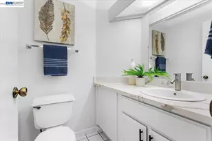 18786 Sydney Cir, Castro Valley, CA 94546 - Photo 14