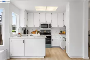 18786 Sydney Cir, Castro Valley, CA 94546 - Photo 8