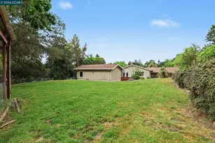 4 Dale Ct, Lafayette, CA 94595 - Photo 34