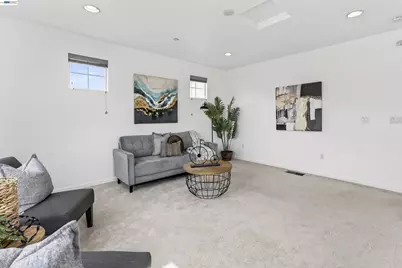 538 Citadelle Ln, San Jose, CA 95116 - Photo 38