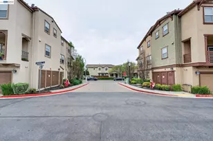 538 Citadelle Ln, San Jose, CA 95116 - Photo 50