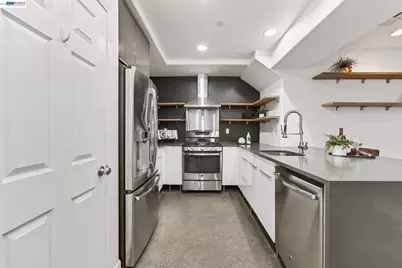 538 Citadelle Ln, San Jose, CA 95116 - Photo 14