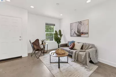 538 Citadelle Ln, San Jose, CA 95116 - Photo 10