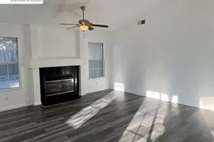 1201 Xandria Dr, Sacramento, CA 95838 - Photo 6