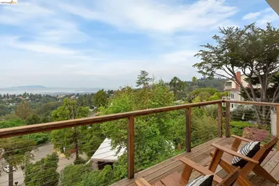 5915 Mazuela Dr, Oakland, CA 94611 - Photo 40