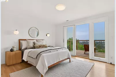 5915 Mazuela Dr, Oakland, CA 94611 - Photo 36