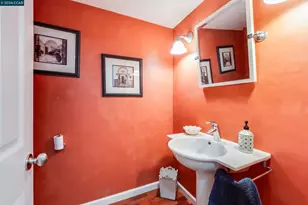 131 Ironwood, Oakland, CA 94605 - Photo 18