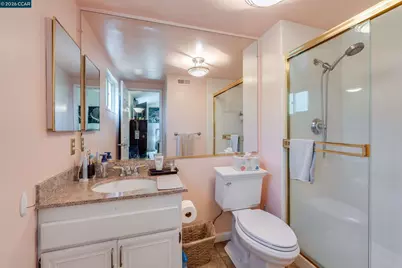 131 Ironwood, Oakland, CA 94605 - Photo 22