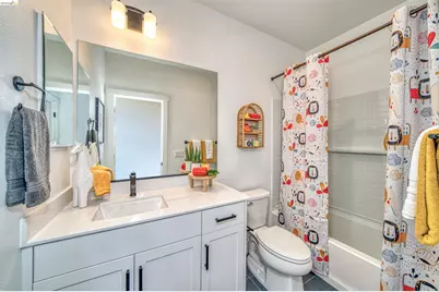 28951 Parkridge Loop #87, Hayward, CA 94544 - Photo 16