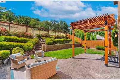 43 Ferdinand Way, Novato, CA 94949 - Photo 34