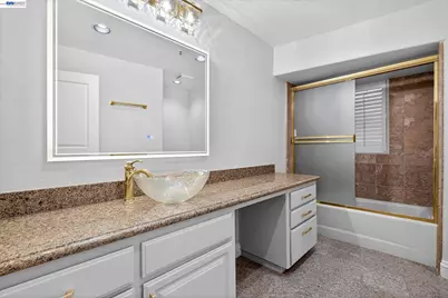 9500 Santos Ranch Rd, Pleasanton, CA 94588 - Photo 12