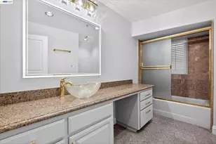 9500 Santos Ranch Rd, Pleasanton, CA 94588 - Photo 12