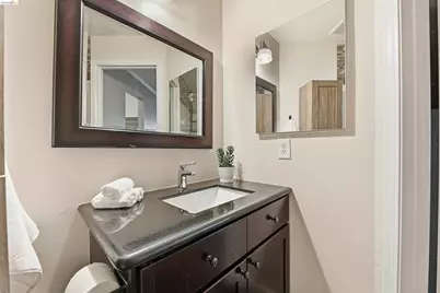 535 Pierce #5203, Albany, CA 94706 - Photo 16