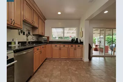 1260 Apple Drive, Concord, CA 94518 - Photo 12