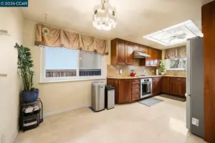 613 Chardonnay Dr, Fremont, CA 94539 - Photo 6